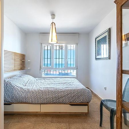 Beachfront Bliss: Apartamento A Pie De Playa Аликанте Экстерьер фото