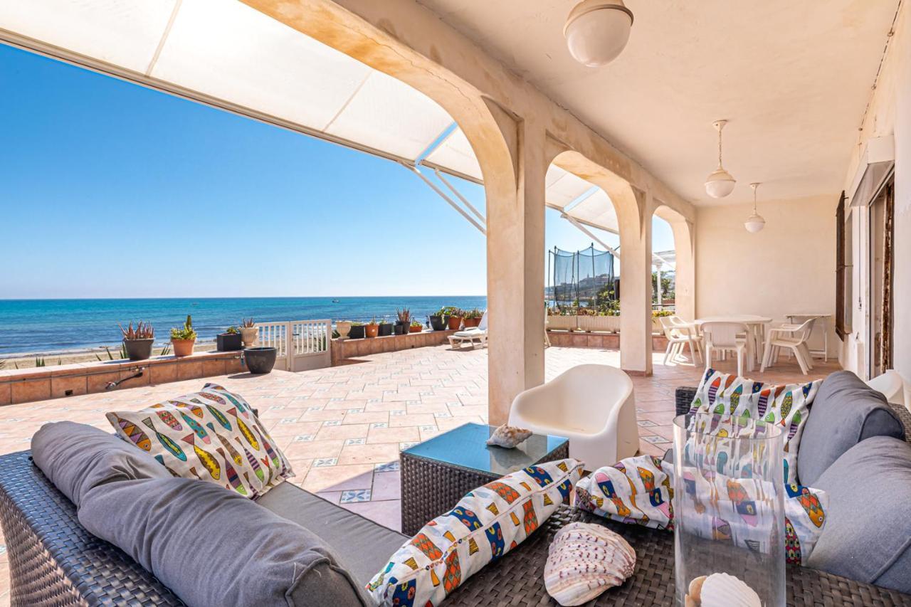 Beachfront Bliss: Apartamento A Pie De Playa Аликанте Экстерьер фото