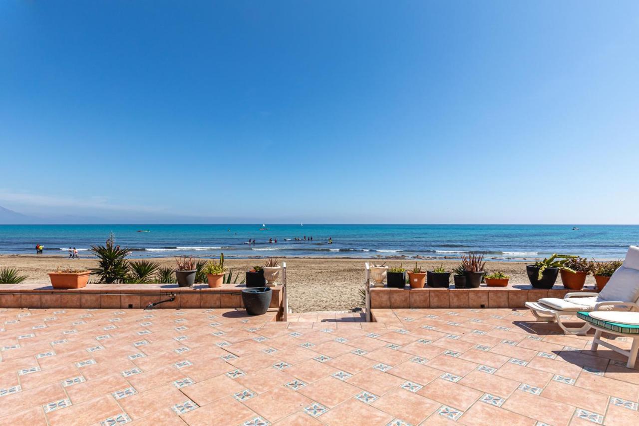 Beachfront Bliss: Apartamento A Pie De Playa Аликанте Экстерьер фото