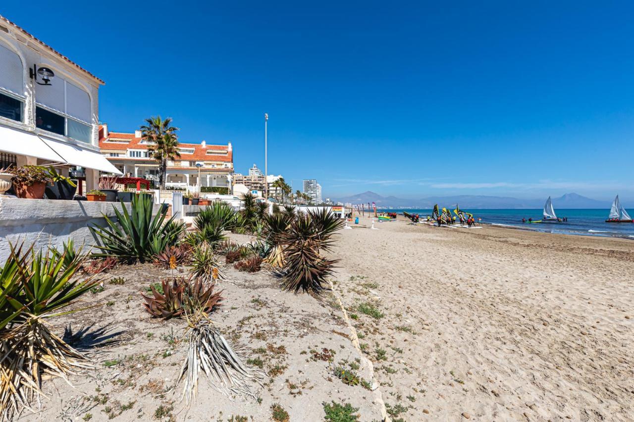 Beachfront Bliss: Apartamento A Pie De Playa Аликанте Экстерьер фото